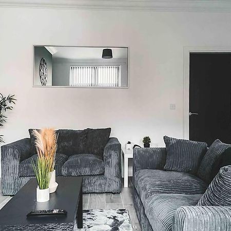 Comfortable Home In Bolton Farnworth Exteriér fotografie