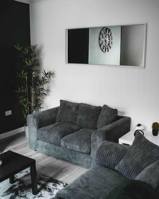 Comfortable Home In Bolton Farnworth Exteriér fotografie