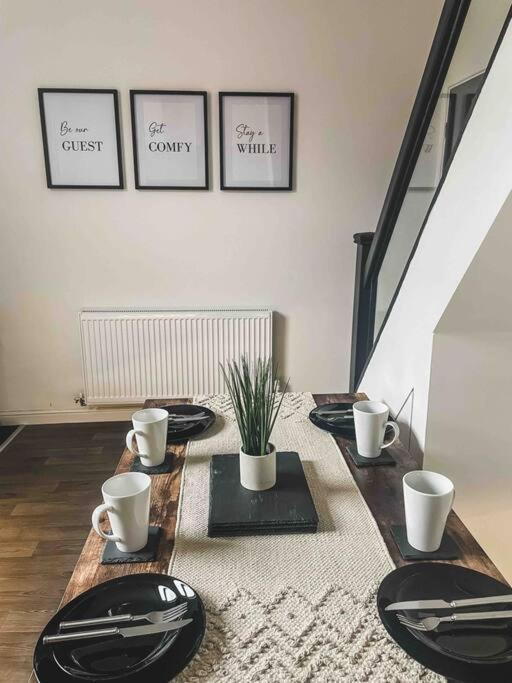Comfortable Home In Bolton Farnworth Exteriér fotografie