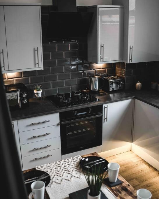 Comfortable Home In Bolton Farnworth Exteriér fotografie